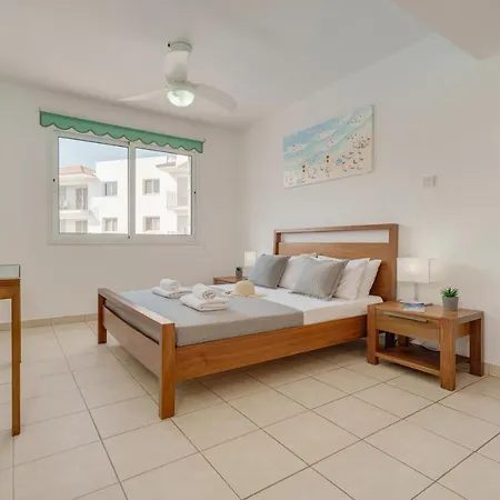 Apartment Poppy Paralimni Exterior photo